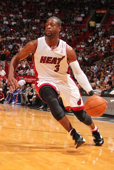 队报法国海外球员欧冠之夜：射手盛宴（队报：法国旅外球员欧冠之夜上演进球狂欢）