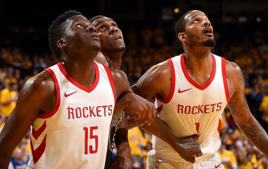 维尔茨对阵斯洛伐克全场数据：2次助攻，传球成功率近94%（维尔茨战斯洛伐克：送出2次助攻，传球成功率接近94%）