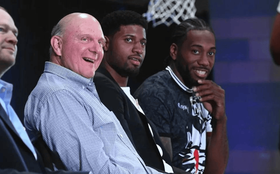 热血，奔赴冠军之路！突破身体桎梏 他们以手为足驰骋赛场（热血逐冠！打破身体枷锁，他们以手代足纵横赛场）