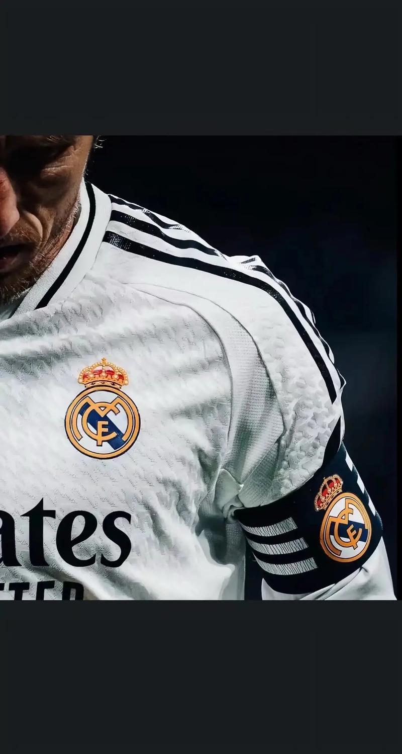 梅西：世界杯连冠很难，但会拼！他依旧谦逊、低调、无私！（梅西：卫冕世界杯不易，但会拼尽全力；仍旧谦逊、低调、无私）