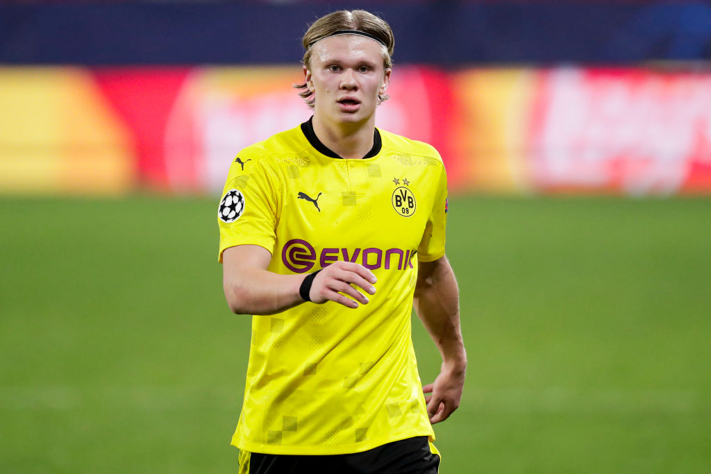 特雷·杨复出首秀三分球5中0，揽下10助攻但仅得8分（特雷-杨复出首战三分5投全失，送出10助攻仅得8分）