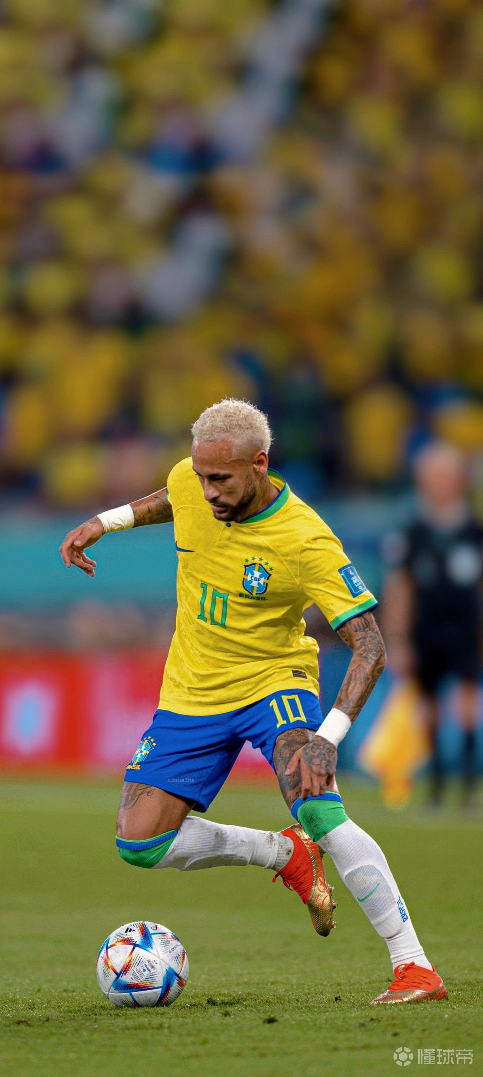 核心球员复出 带队重回胜轨（当家球星回归 率队重返胜轨）