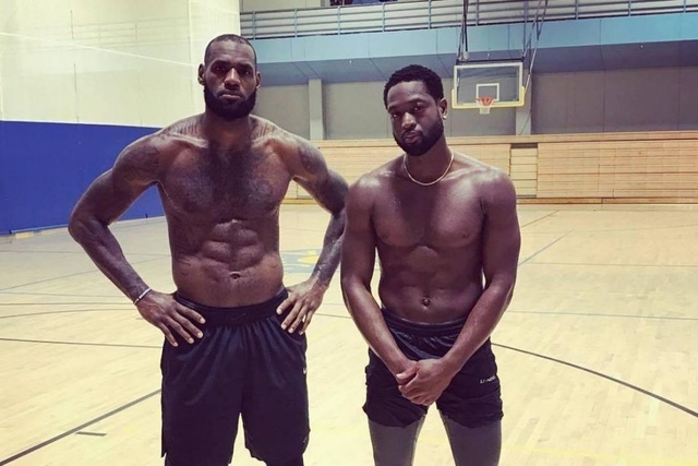 欧冠积分榜：阿森纳全胜领跑，巴黎、拜仁、国米、皇马均12分（欧冠积分更新：阿森纳全胜登顶，巴黎、拜仁、国米、皇马同积12分）