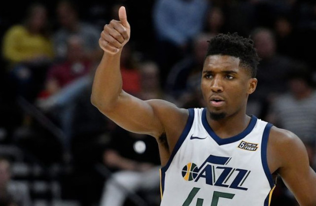 克罗斯：我从小就是不莱梅球迷；很高兴再次和马塞洛一起踢球（克罗斯：自幼支持不莱梅，很高兴再次与马塞洛并肩作战）