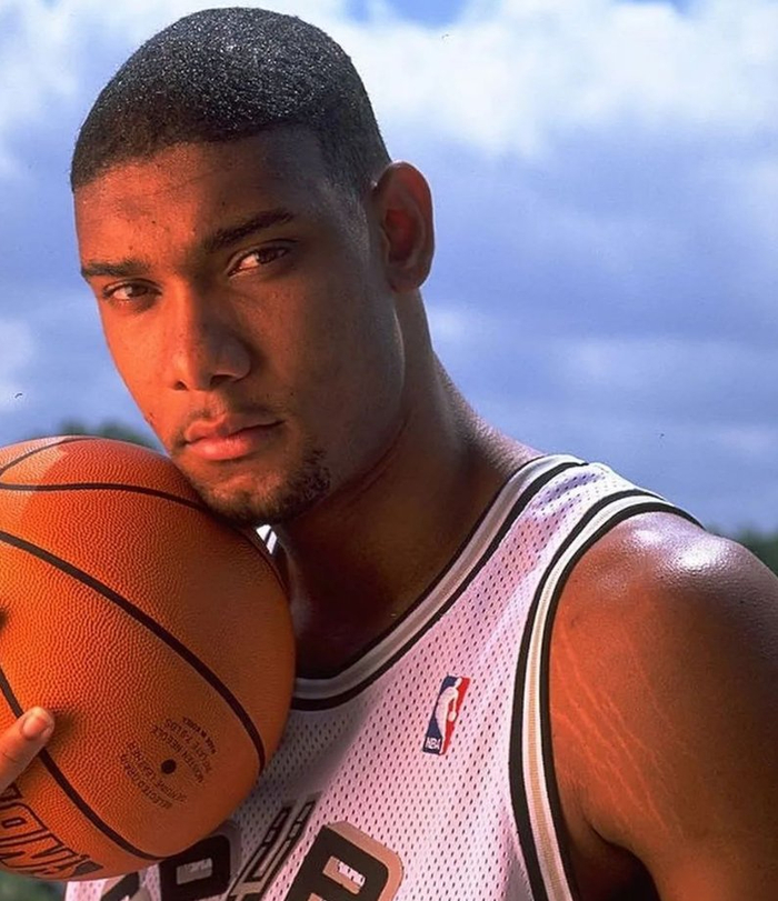 意甲：维罗纳VS亚特兰大,足球推荐内附比赛解析扫盘预测（意甲焦点战：维罗纳vs亚特兰大，附赛前解析与推荐预测）