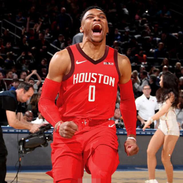 深圳男篮官宣：郑永刚升任主教练，凯利转任助教（深圳男篮宣布教练组调整：郑永刚出任主帅，凯利改任助教）