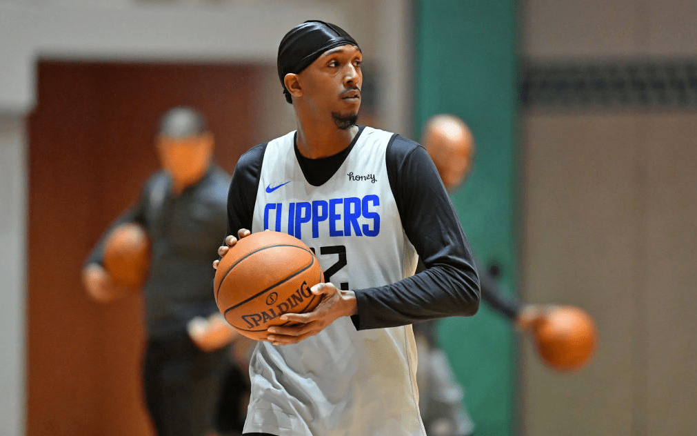 小法：梅西第一次训练就把我晃倒了；现在的球员有点被宠坏了（法布雷加斯回忆：梅西首次训练就把我过倒；感叹如今球员有些被娇惯）