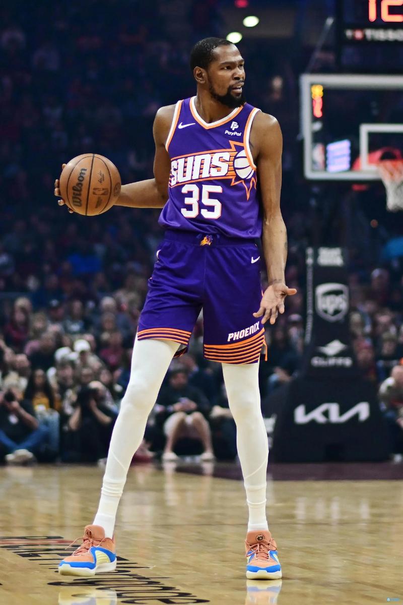 德甲身价涨幅榜：卡尔遥遥领先（德甲身价飙升榜：卡尔一骑绝尘）