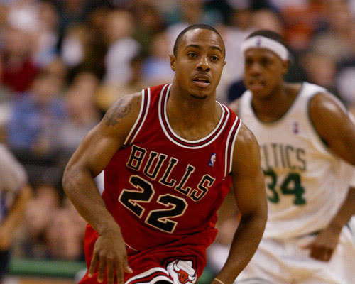 骑士战绩急剧滑落，外线问题是关键（骑士战绩骤降，外线短板成主因）